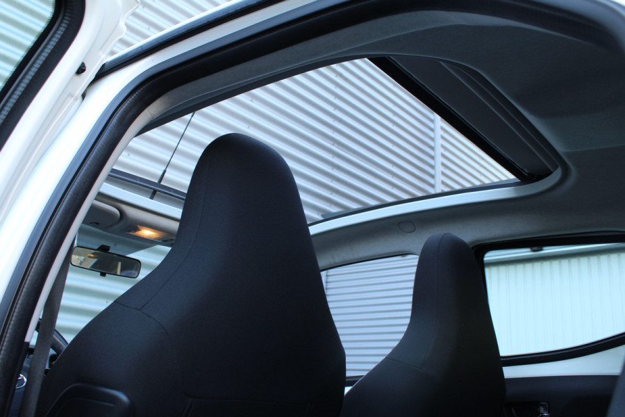 Toyota Aygo 1.0 VVT-i 73pk x-play limited Cabrio NL-Auto NAP 10 jaar Garantie Airco Camera Carplay CPV El. Ramen 1e Eigenaar