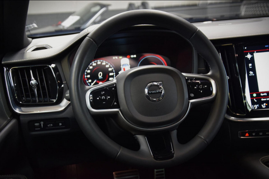 Volvo V60 2.0 T6 Recharge AWD R-Design Navi|Panoramadak|1e Eig.|ACC|Stuurverwarming