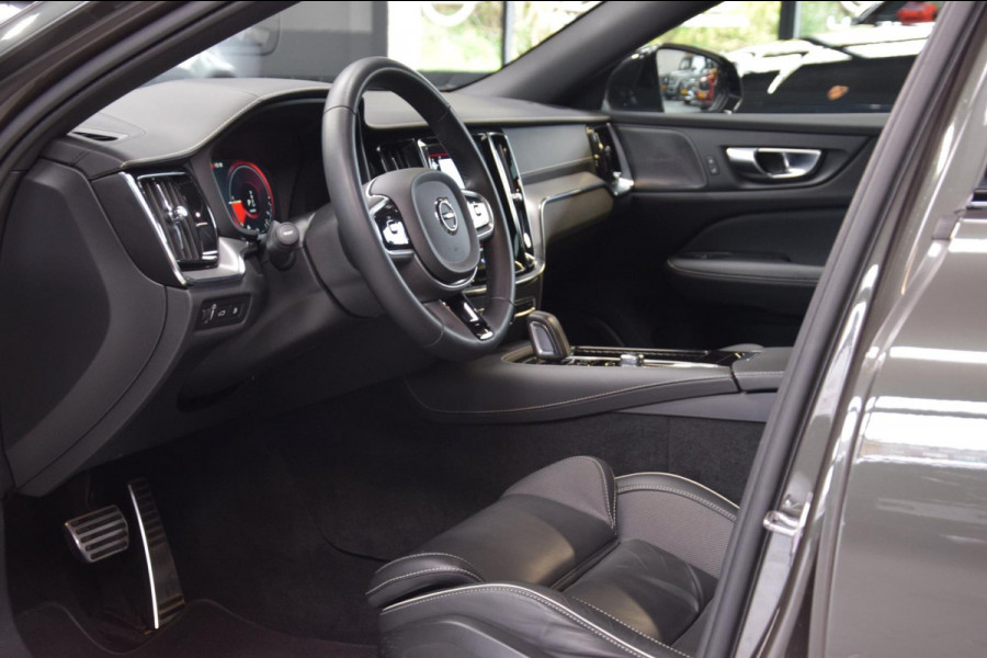 Volvo V60 2.0 T6 Recharge AWD R-Design Navi|Panoramadak|1e Eig.|ACC|Stuurverwarming
