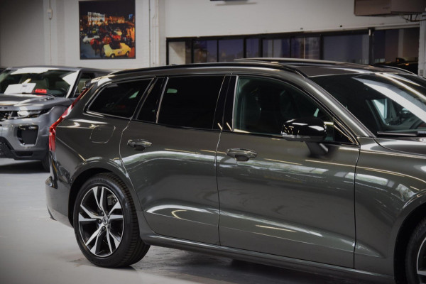 Volvo V60 2.0 T6 Recharge AWD R-Design Navi|Panoramadak|1e Eig.|ACC|Stuurverwarming