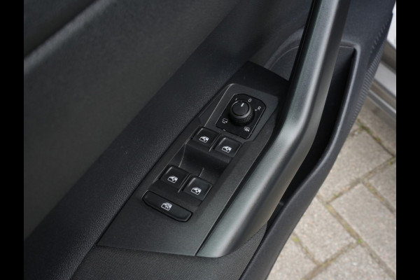 Volkswagen Polo 1.0 TSI Comfortline Automaat | Climate Control | Adaptive Cruise | Navigatie | DAB
