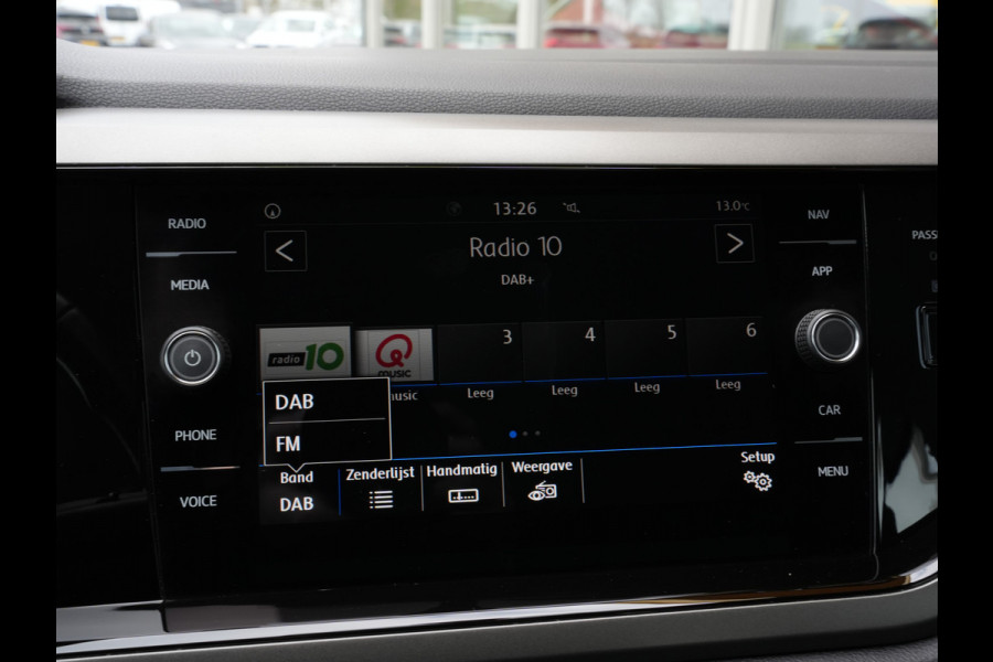Volkswagen Polo 1.0 TSI Comfortline Automaat | Climate Control | Adaptive Cruise | Navigatie | DAB