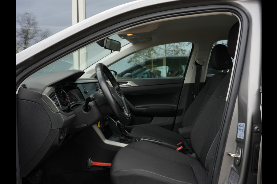 Volkswagen Polo 1.0 TSI Comfortline Automaat | Climate Control | Adaptive Cruise | Navigatie | DAB