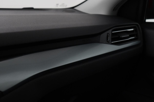 Ford Focus 1.0 EcoBoost Active | Stoel & stuurverwarming | B&O Sound | Carplay | Navigatie | PDC | Cruise control | Airco