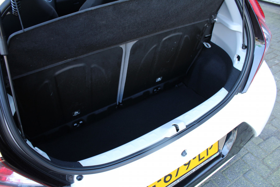 Toyota Aygo 1.0 VVT-i 73pk x-play limited Cabrio NL-Auto NAP 10 jaar Garantie Airco Camera Carplay CPV El. Ramen 1e Eigenaar