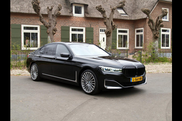 BMW 7 Serie 745e High Executive | Panoramadak | Harman Kardon | Camera | Head-up display | Sfeerverlichting | Full Option |