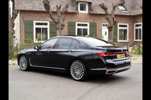 BMW 7 Serie 745e High Executive | Panoramadak | Harman Kardon | Camera | Head-up display | Sfeerverlichting | Full Option |