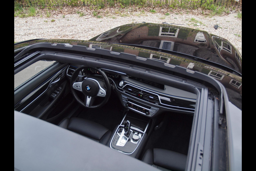 BMW 7 Serie 745e High Executive | Panoramadak | Harman Kardon | Camera | Head-up display | Sfeerverlichting | Full Option |