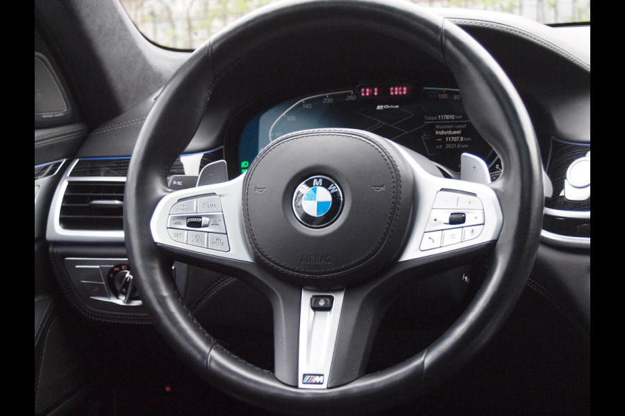BMW 7 Serie 745e High Executive | Panoramadak | Harman Kardon | Camera | Head-up display | Sfeerverlichting | Full Option |