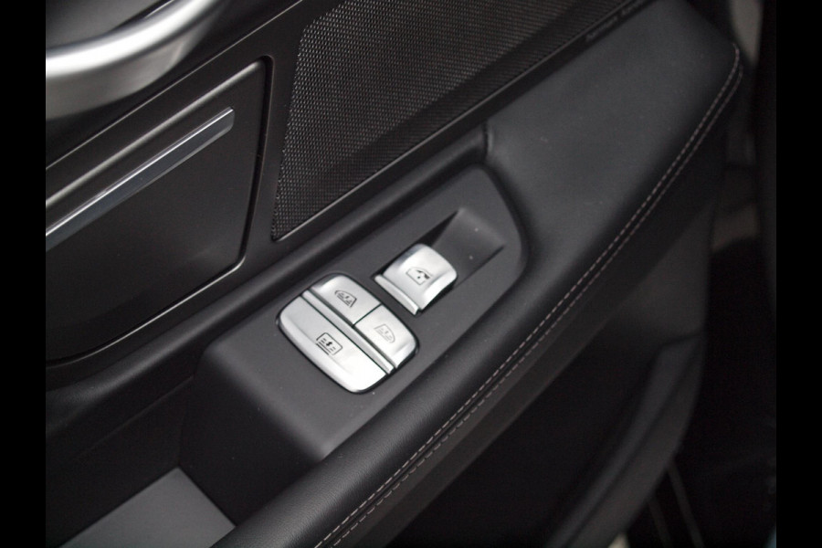 BMW 7 Serie 745e High Executive | Panoramadak | Harman Kardon | Camera | Head-up display | Sfeerverlichting | Full Option |