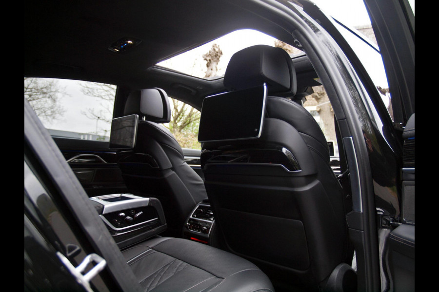 BMW 7 Serie 745e High Executive | Panoramadak | Harman Kardon | Camera | Head-up display | Sfeerverlichting | Full Option |