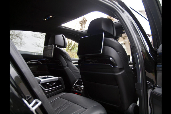 BMW 7 Serie 745e High Executive | Panoramadak | Harman Kardon | Camera | Head-up display | Sfeerverlichting | Full Option |