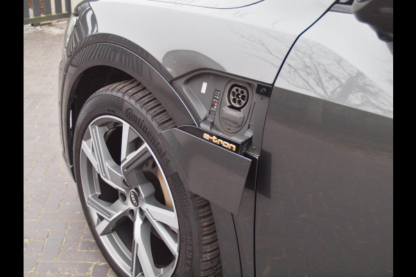 Audi e-tron Sportback 55 quattro S edition 95 kWh | Panoramadak | Camera | Apple Carplay | Cruise Control |