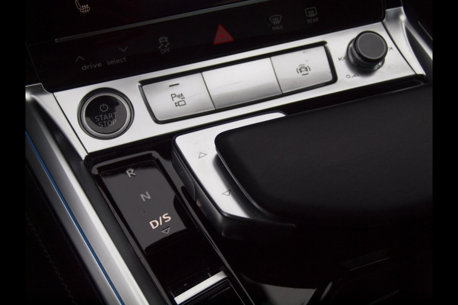 Audi e-tron Sportback 55 quattro S edition 95 kWh | Panoramadak | Camera | Apple Carplay | Cruise Control |