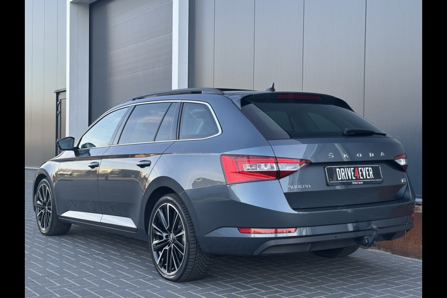Škoda Superb Combi 1.4 TSI iV Sp. Bns TREKHAAK PANO NAVI CR CONTROL ECC PDC