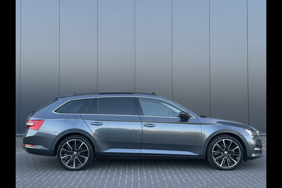 Škoda Superb Combi 1.4 TSI iV Sp. Bns TREKHAAK PANO NAVI CR CONTROL ECC PDC
