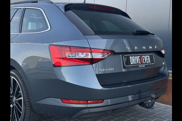 Škoda Superb Combi 1.4 TSI iV Sp. Bns TREKHAAK PANO NAVI CR CONTROL ECC PDC