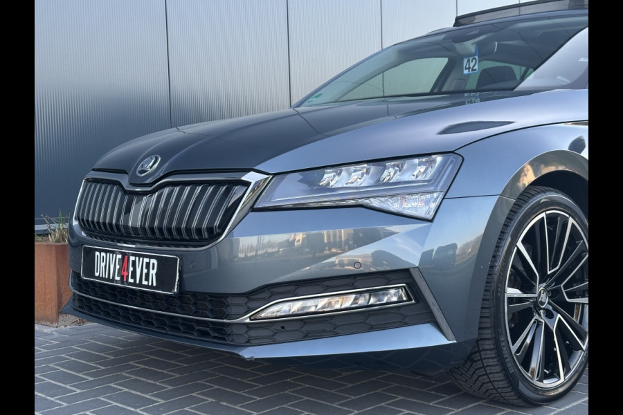 Škoda Superb Combi 1.4 TSI iV Sp. Bns TREKHAAK PANO NAVI CR CONTROL ECC PDC