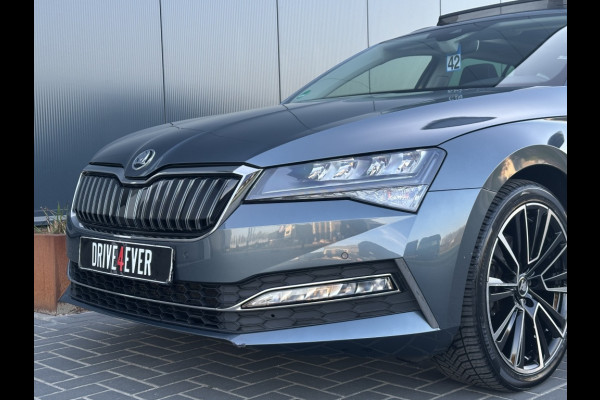 Škoda Superb Combi 1.4 TSI iV Sp. Bns TREKHAAK PANO NAVI CR CONTROL ECC PDC