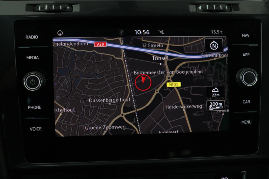 Volkswagen Golf 1.0 TSI Comfortline | Trekhaak | Carplay | Adaptive cruise | Navigatie | Climate control | PDC | Bluetooth
