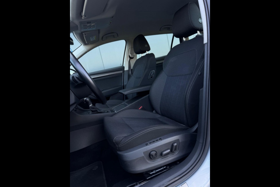 Škoda Superb Combi 1.4 TSI iV Sp. Bns phev 218pk TREKHAAK NAVI CRUISE CONTROL PDC C