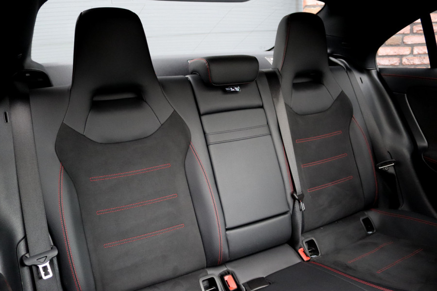 Mercedes-Benz CLA-Klasse 180 AMG Line Aut7 | Panoramadak | Memory | Sfeerverlichting | Camera | Advanced Sound System | Keyless Go | Zitcomfortpakket | Cruise Control | Multibeam LED |