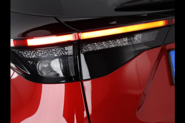 Toyota Yaris Cross 1.5 Hybrid Dynamic | 1e eigenaar | Dealer onderhouden | Apple Carplay & AndroidAUTO |