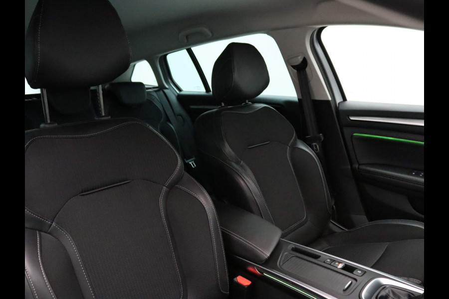 Renault MEGANE Estate TCe 140pk Techno EDC/AUTOMAAT Camera | Climate | Navi | Parksens. v+a