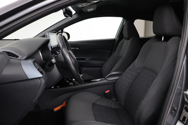Toyota C-HR 2.0 Hybrid First Edition | 184pk | Stoelverwarming | Carplay | Adaptive cruise | Trekhaak | Camera | Navigatie | Full LED