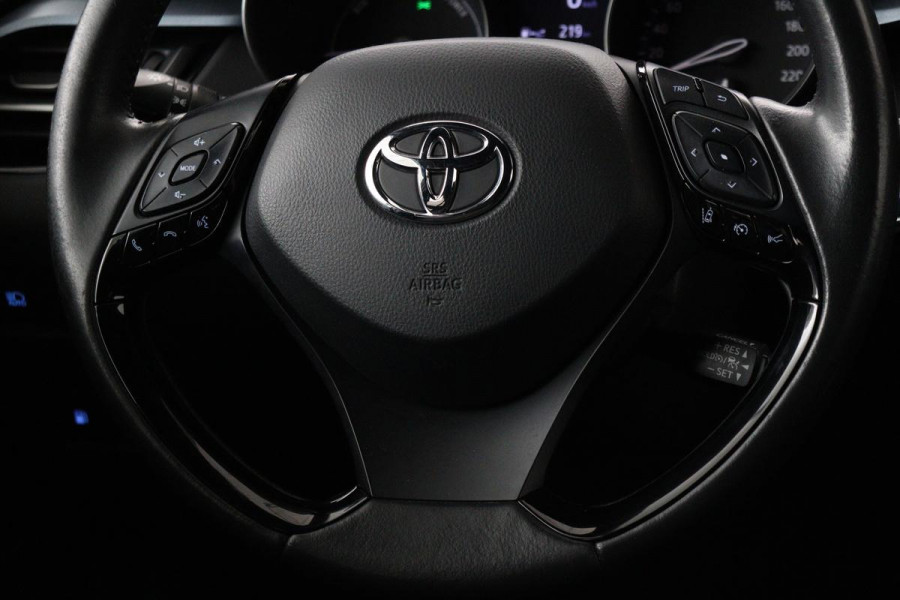 Toyota C-HR 2.0 Hybrid First Edition | 184pk | Stoelverwarming | Carplay | Adaptive cruise | Trekhaak | Camera | Navigatie | Full LED