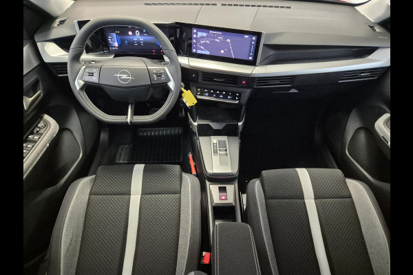 Opel Frontera Electric GS 44 kWh Navigatie | Achteruitrijcamera | Stoel/Stuurverwarming | Apple Carplay/Android Auto | Voorruitverwarming |