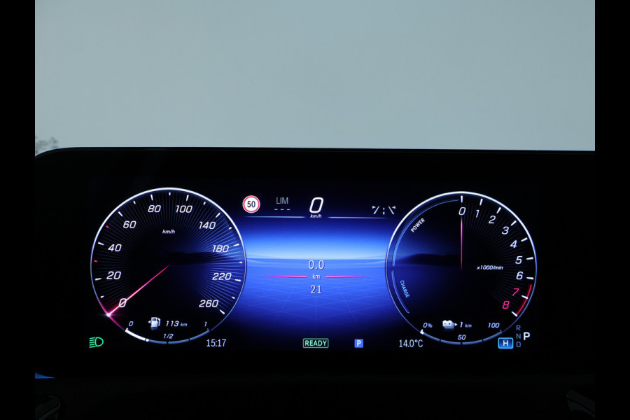 Mercedes-Benz A-Klasse 250 e Business Solution AMG | Nightpakket | AMG Line Plus pakket | Parkeerpakket met 360°-camera | KEYLESS GO-comfortpakket | Verwarmde stoelen vooraan | Extra USB-poorten | Dodehoekassistent | Head-up display |