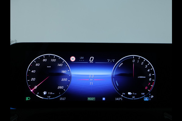 Mercedes-Benz A-Klasse 250 e Business Solution AMG | Nightpakket | AMG Line Plus pakket | Parkeerpakket met 360°-camera | KEYLESS GO-comfortpakket | Verwarmde stoelen vooraan | Extra USB-poorten | Dodehoekassistent | Head-up display |