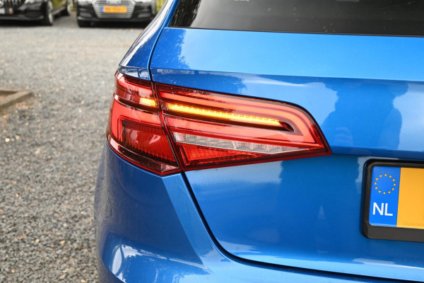 Audi A3 Sportback 40 e-tron 204 PK S-Line Adaptive Virtual Camera Matrix App-Connect 18''