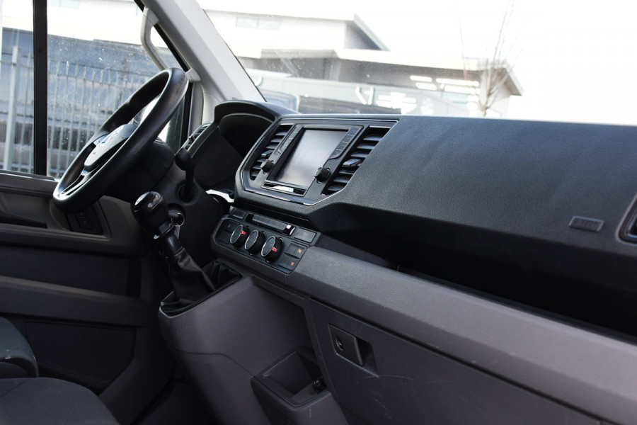 Volkswagen Crafter 35 2.0 TDI L3H3 Highline Cruise, Sensoren, Multimedia, 140PK, Trekhaak, Airco, Uniek!