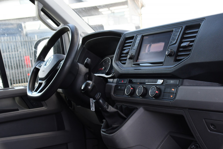 Volkswagen Crafter 35 2.0 TDI L3H3 Highline Cruise, Sensoren, Multimedia, 140PK, Trekhaak, Airco, Uniek!