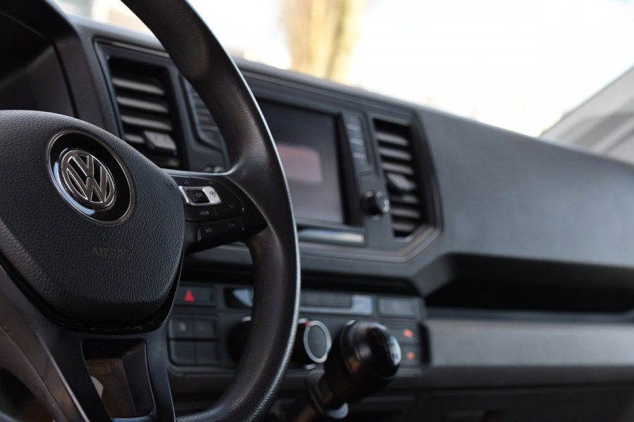 Volkswagen Crafter 35 2.0 TDI L3H3 Highline Cruise, Sensoren, Multimedia, 140PK, Trekhaak, Airco, Uniek!