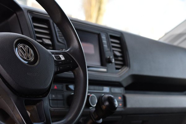 Volkswagen Crafter 35 2.0 TDI L3H3 Highline Cruise, Sensoren, Multimedia, 140PK, Trekhaak, Airco, Uniek!