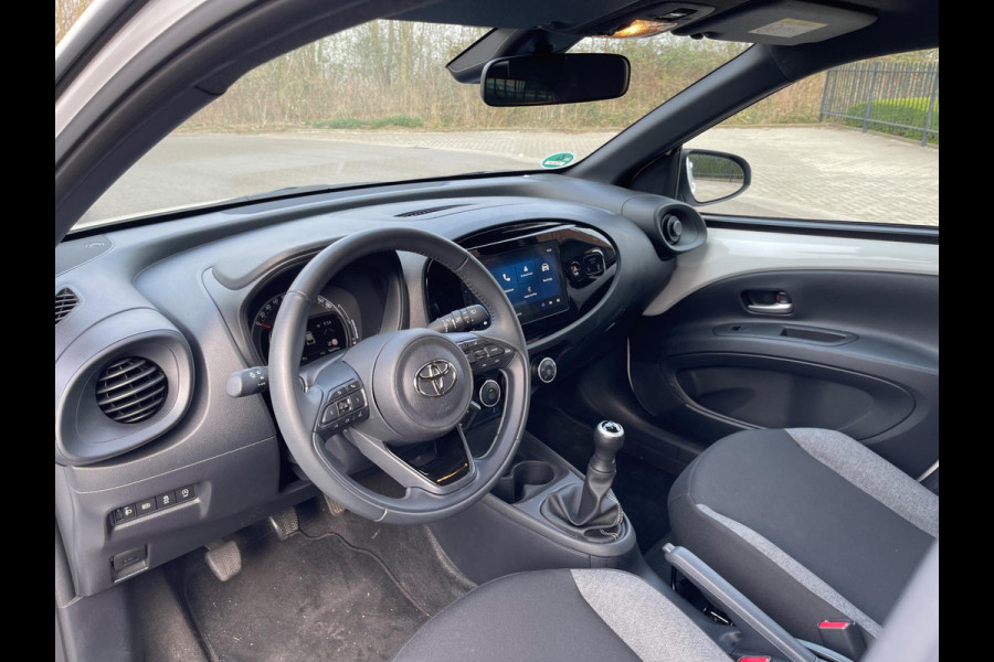 Toyota Aygo X 1.0 VVT-i MT Play CAMERA NAVI APPLE-CARPLAY