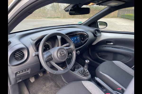 Toyota Aygo X 1.0 VVT-i MT Play CAMERA NAVI APPLE-CARPLAY