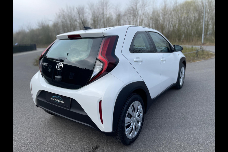 Toyota Aygo X 1.0 VVT-i MT Play CAMERA NAVI APPLE-CARPLAY
