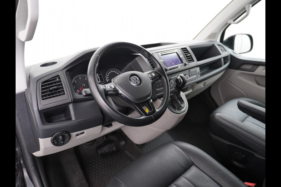 Volkswagen Transporter 2.0TDI 150PK Autom. Highline Leder Navi Pdc Voorruitverwarming Cruise Control Regen/Lichtsensor Lmv 2X Schuifdeur Rubbervloer Wandbetimmering Sidebars Achterklep 1e Eigenaar Euro 6