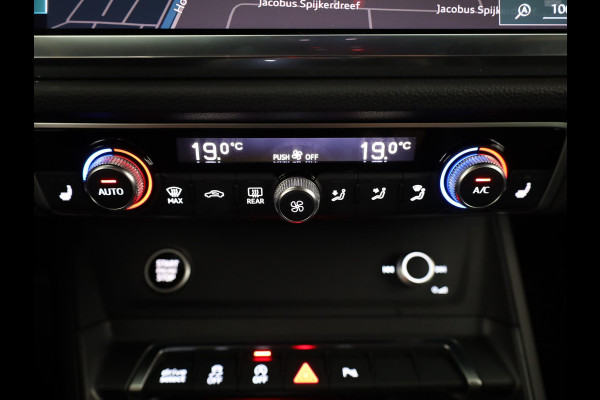 Audi Q3 Sportback 35 TFSI S Edition 150 pk S-tronic | Navigatie | Parkeersensoren | LED koplampen | Stoelverwarming | S-Line |