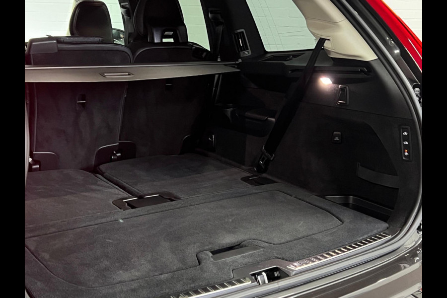 Volvo XC90 Recharge T8 AWD Ultimate Dark | Open dak | Luchtvering | Massage | Bowers&Wilkins | Adapt. Cruise | Geventileerde stoel
