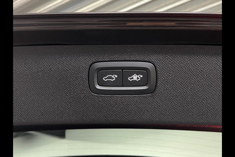 Volvo XC90 Recharge T8 AWD Ultimate Dark | Open dak | Luchtvering | Massage | Bowers&Wilkins | Adapt. Cruise | Geventileerde stoel