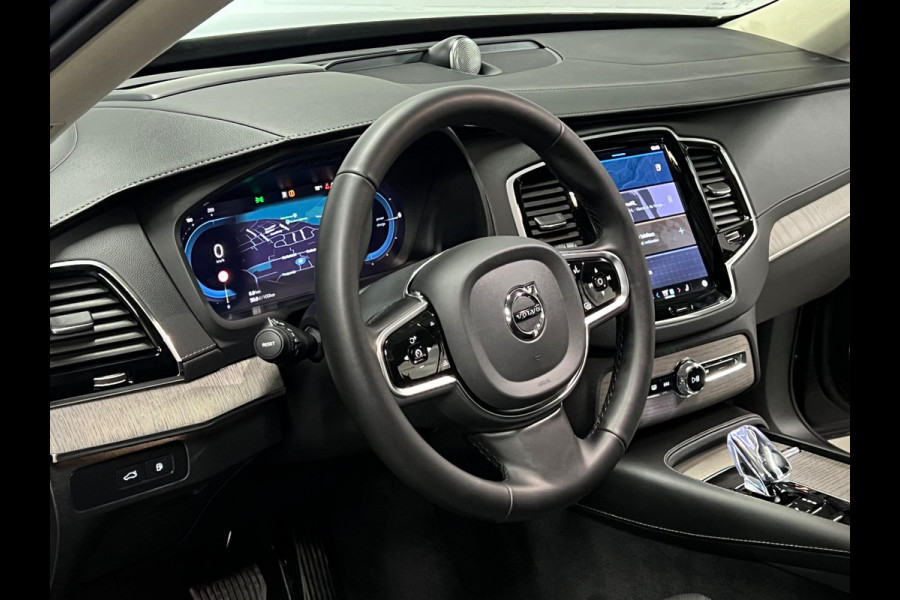 Volvo XC90 Recharge T8 AWD Ultimate Dark | Open dak | Luchtvering | Massage | Bowers&Wilkins | Adapt. Cruise | Geventileerde stoel