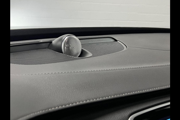 Volvo XC90 Recharge T8 AWD Ultimate Dark | Open dak | Luchtvering | Massage | Bowers&Wilkins | Adapt. Cruise | Geventileerde stoel