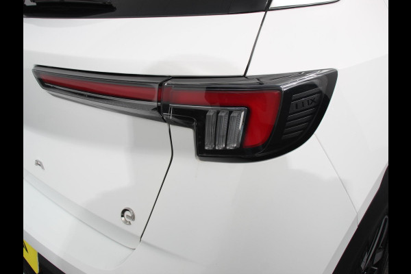 Opel Mokka-e Elegance 100KW Navigatie Apple Carplay/Android Auto Camera Parkeersensoren achter Crusie Control Stoel-en stuurverwarming Ledverlichting Getinte ramen Climate Control