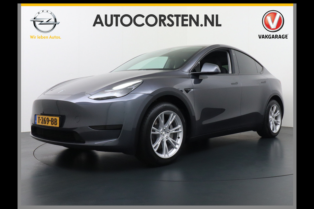 Tesla Model Y RWD 60kWh LFP 300PK Warmtepomp FSD-Computer 3 Auto-Pilot Sleutel-loos(via-GSM) Leder Premium Audio Camera's Panormadak Adap.Crui Elektr. Acht.klep WiFi Priv.Glass AEB ASR ESP IsoFix Connected-Services 1600kg Trekvermogen Orig.NLse Auto Accu-Garantie 6-2031/160.000km 1e Eigenaar 11kw thuis of snelladen tot 170kWh Tesla Model Y RWD 60kWh LFP 300PK Warmtepomp FSD-Computer 3 Auto-Pilot Sleutel-loos(via-GSM) Leder Premium Audio Camera's Panormadak Adap.Crui Elektr. Acht.klep WiFi Priv.Glass AEB ASR ESP IsoFix Connected-Services 1600kg Trekvermogen Orig.NLse Auto Accu-Garantie 6-2031/160.000km 1e Eigenaar 11kw thuis of snelladen tot 170kWh