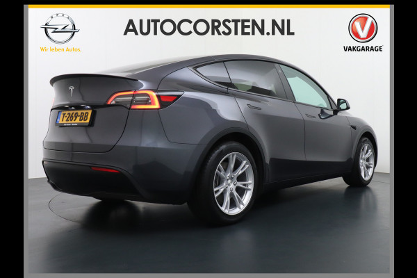 Tesla Model Y RWD 60kWh LFP 300PK Warmtepomp FSD-Computer 3 Auto-Pilot Sleutel-loos(via-GSM) Leder Premium Audio Camera's Panormadak Adap.Crui Elektr. Acht.klep WiFi Priv.Glass AEB ASR ESP IsoFix Connected-Services 1600kg Trekvermogen Orig.NLse Auto Accu-Garantie 6-2031/160.000km 1e Eigenaar 11kw thuis of snelladen tot 170kWh